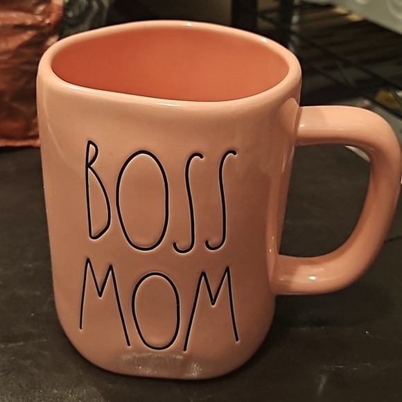 Rae Dunn Pink Boss Mom Mug. - Picture 1 of 4